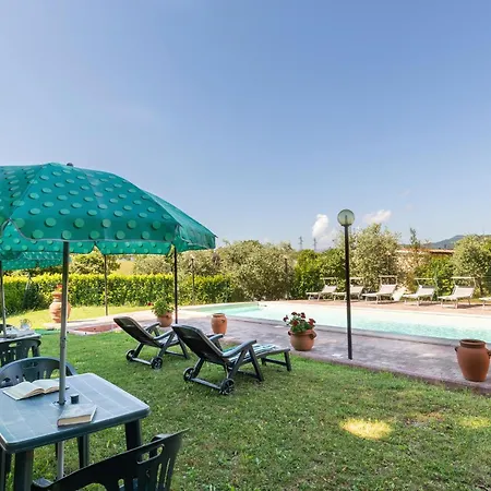 Meravigliosa Casa A Nocera Umbra Con