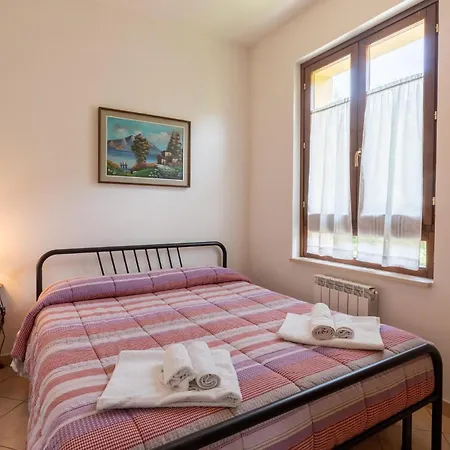 Meravigliosa Casa A Nocera Umbra Con Nocera Umbra